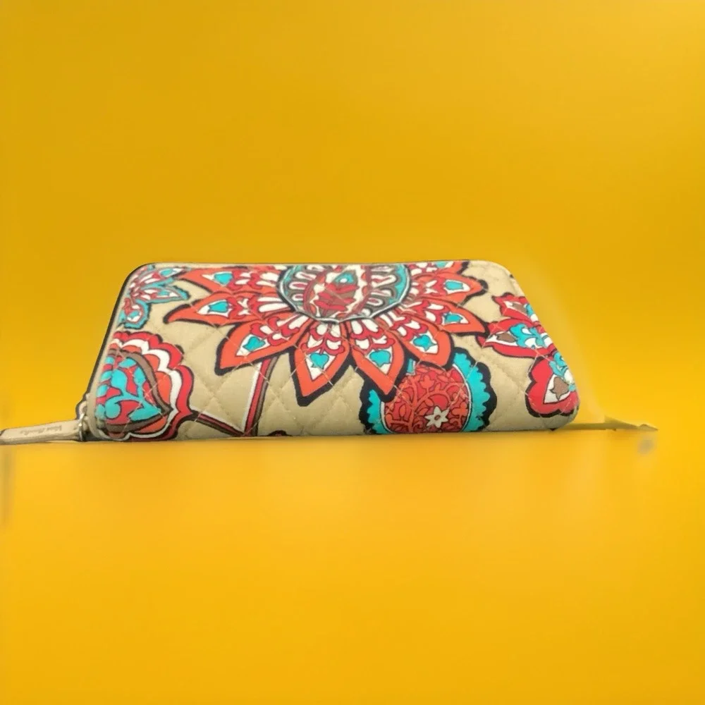 Vera Bradley Zip Around Wallet Mesa Tan, Red, Turquoise Gently Used Fashion 7.5" - Picture 2 of 3